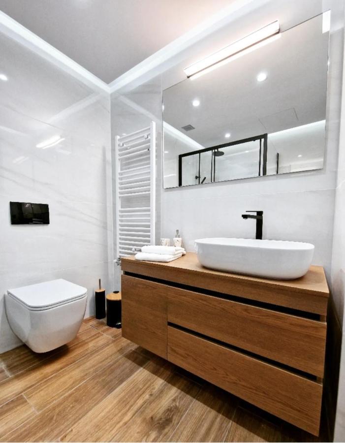 Modern Garden View Apt In Voula, Athens - Luxe Exterior photo