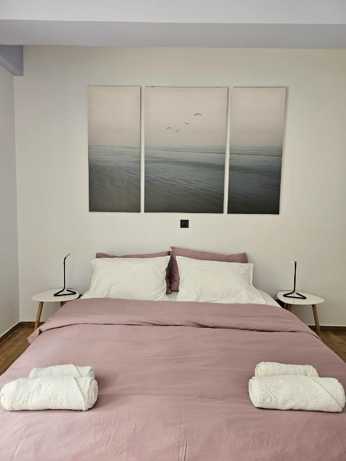 Modern Garden View Apt In Voula, Athens - Luxe Exterior photo
