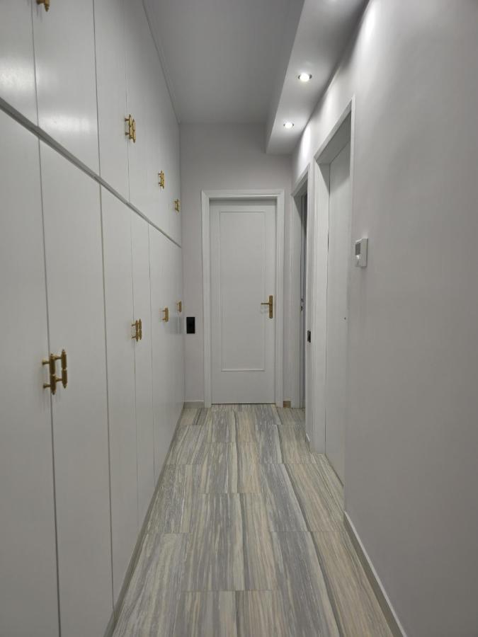 Modern Garden View Apt In Voula, Athens - Luxe Exterior photo