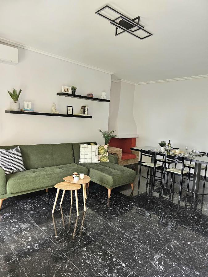 Modern Garden View Apt In Voula, Athens - Luxe Exterior photo